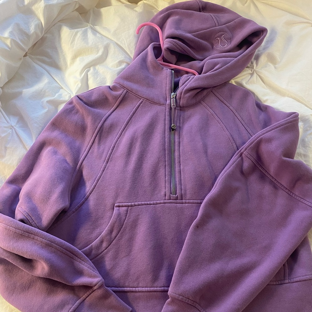 Rare Wisteria purple Lululemon scuba xs/s